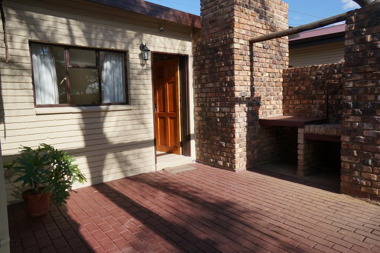 Mckala Guesthouse Kimberley Exterior foto